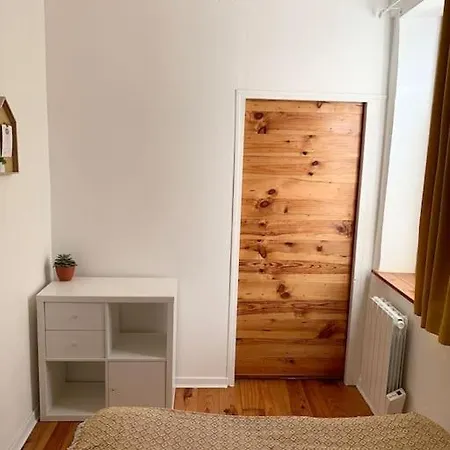 Le Petit Cocon Nimois Apartment *