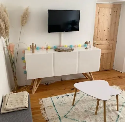 Le Petit Cocon Nimois شقة